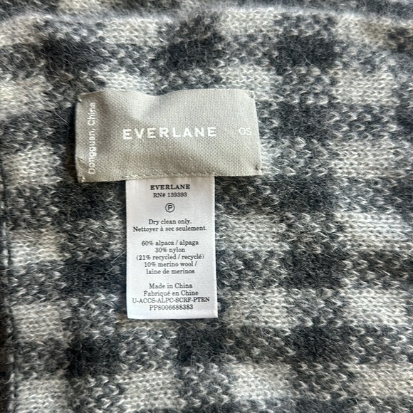 Scarves_&_Wraps